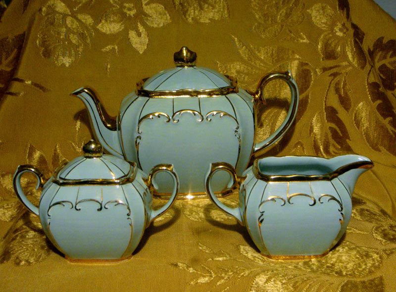 VINTAGE SADLER TURQUOISE CUBIC TEAPOT, SUGAR BOWL & CREAMER GOLD PATTERN 1992 eBay