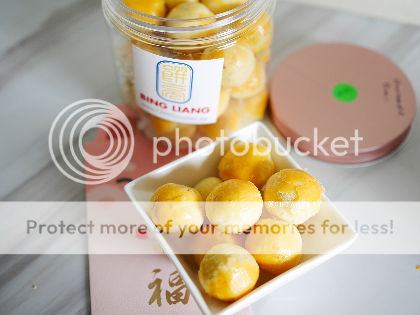  photo pineapple tart balls sg.jpg