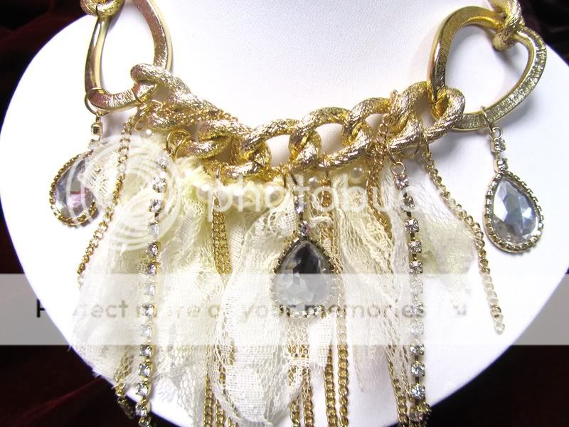 GORGEOUS Victorian mesh,rhinestones Golden fashion jewelry necklace 